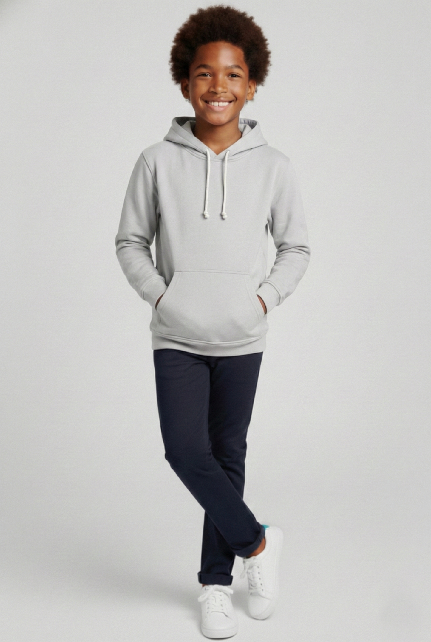 Kinder Hoodie – Hellgrau mit Kängurutasche