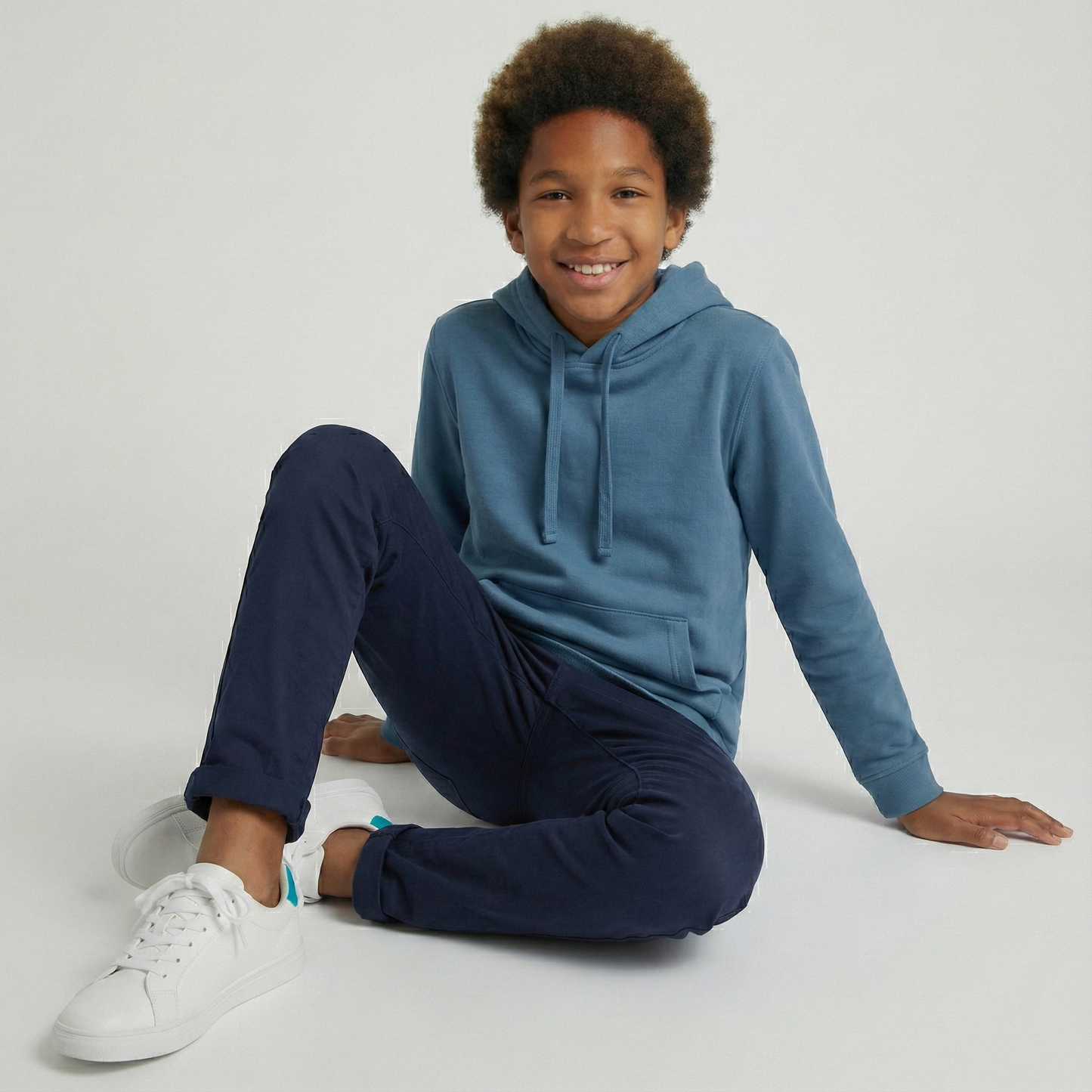 Kinder Hoodie – Blau mit Kängurutasche