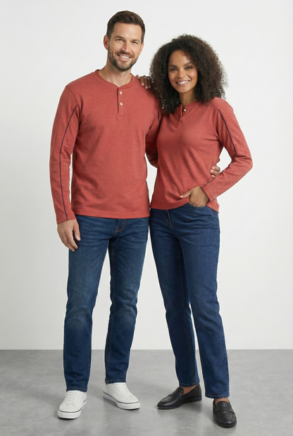 Unisex Langarmshirt – Rostrot mit feiner Ziernaht
